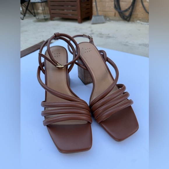 Target Brown Strappy Sandals Modern Design | size 9.5 - Picture 3 of 11